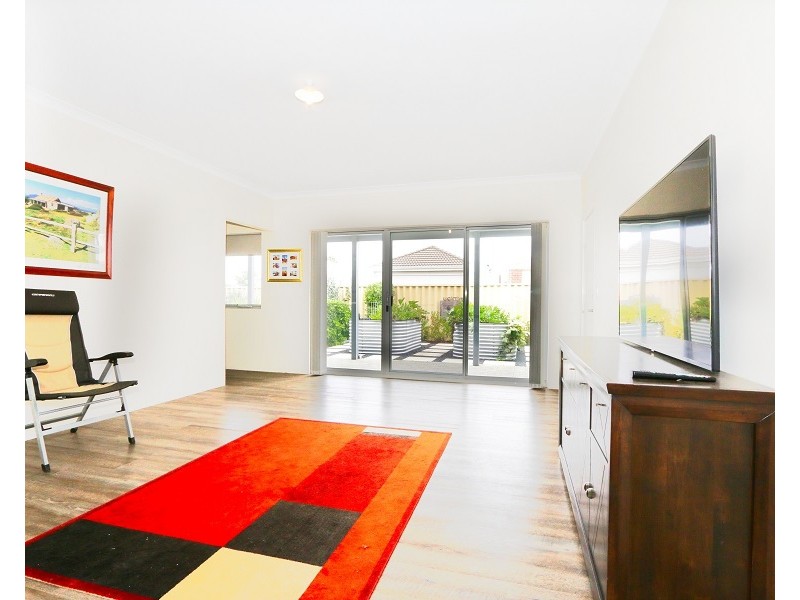 114 Wake Drive, Dalyellup WA 6230