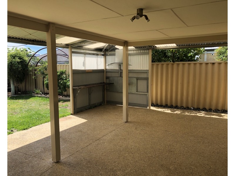 6 Gigondas Street, Yalyalup WA 6280