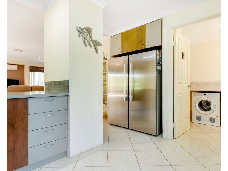 12 Friartuck Rd, Dalyellup WA 6230