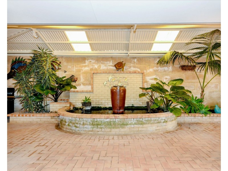 12 Friartuck Rd, Dalyellup WA 6230