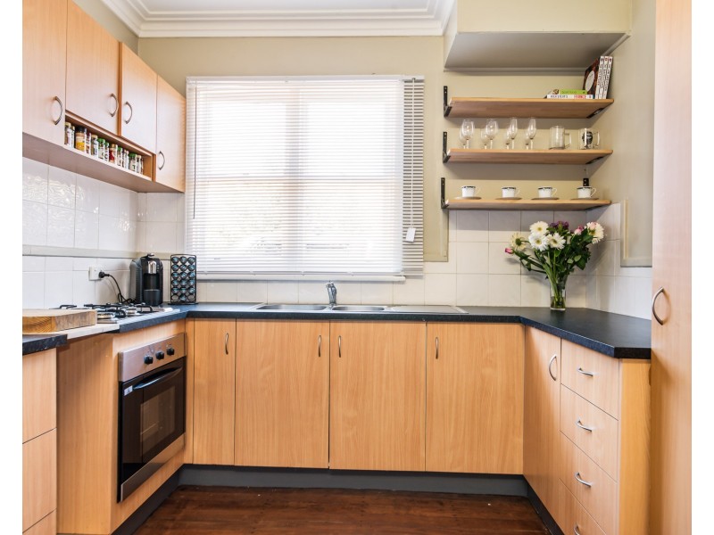 38 King Rd, East Bunbury WA 6230