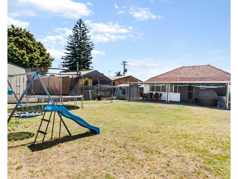 38 King Rd, East Bunbury WA 6230