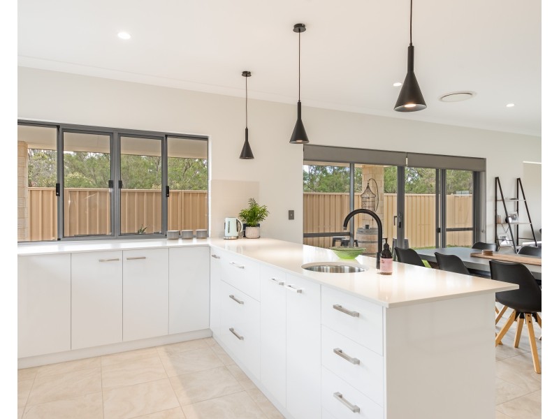 9 Primrose Vista, Millbridge WA 6232