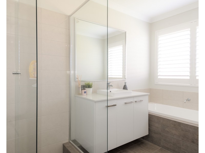 9 Primrose Vista, Millbridge WA 6232