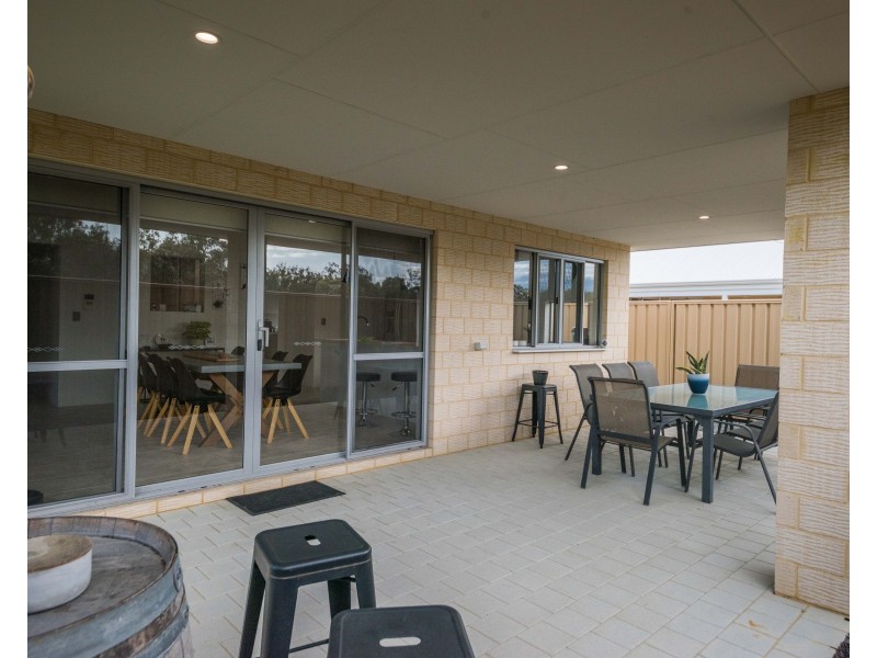 9 Primrose Vista, Millbridge WA 6232