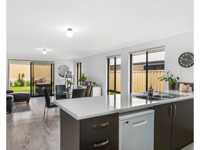 3 Unicup Way, Dalyellup WA 6230