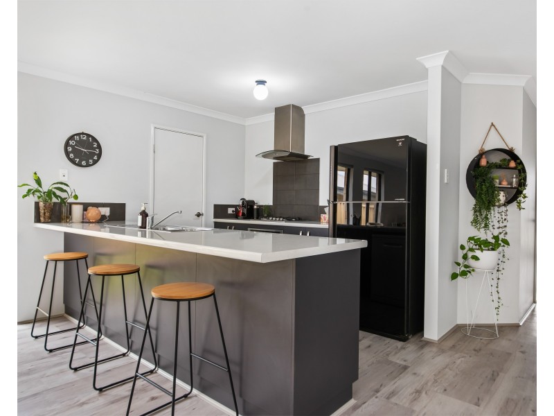 3 Unicup Way, Dalyellup WA 6230