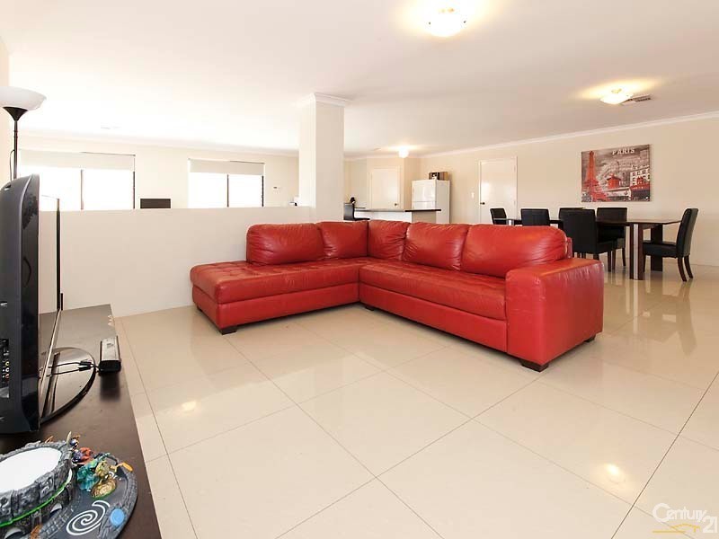 5 Cape Gardens, Ellenbrook WA 6069