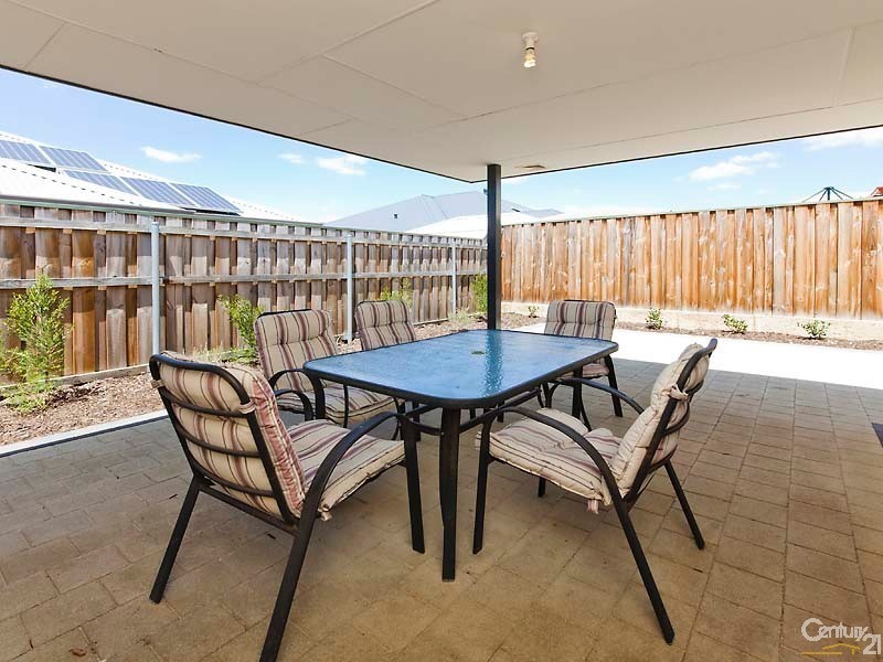 5 Cape Gardens, Ellenbrook WA 6069