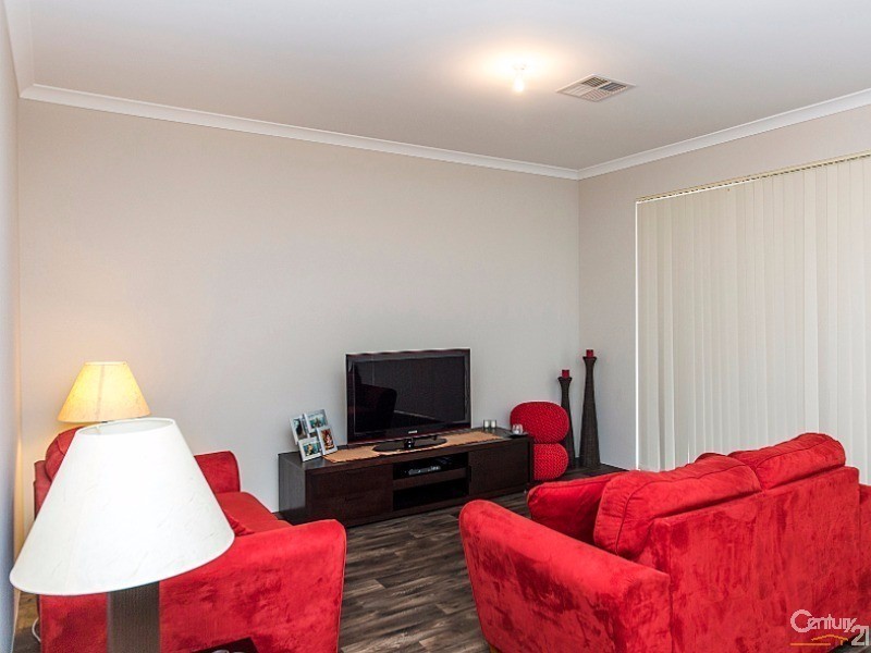 28 Delphi Way, Aveley WA 6069