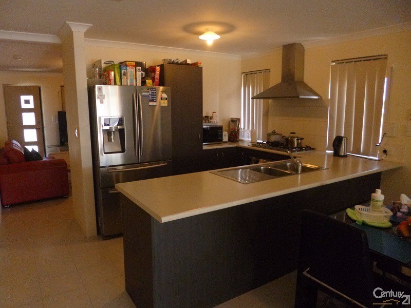 47  Redstone trail, Ellenbrook WA 6069