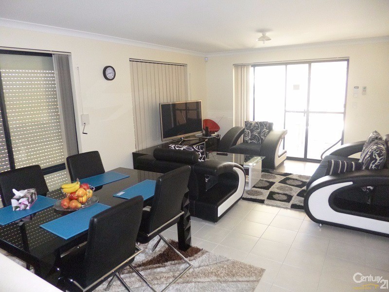 47  Redstone trail, Ellenbrook WA 6069