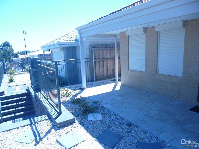 47  Redstone trail, Ellenbrook WA 6069