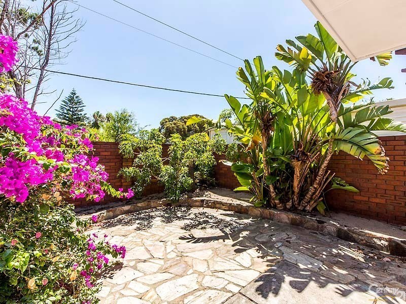 27b Camberwarra Drive, Craigie WA 6025