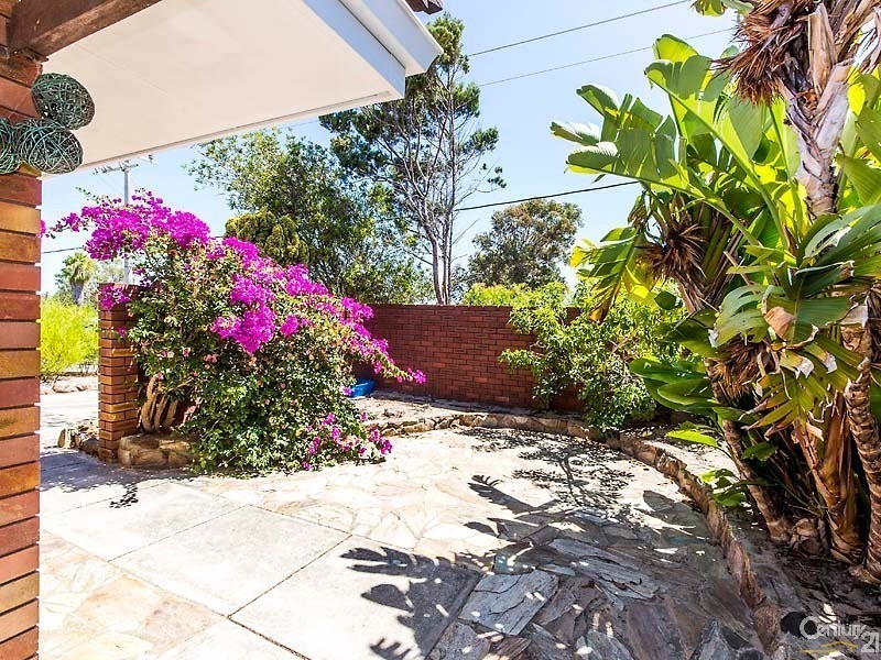 27b Camberwarra Drive, Craigie WA 6025