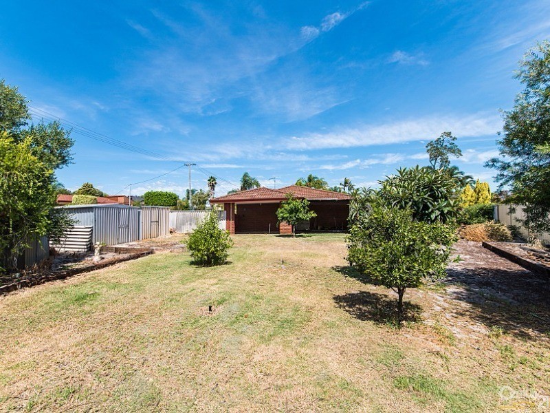 2 Yukon Place, Beechboro WA 6063