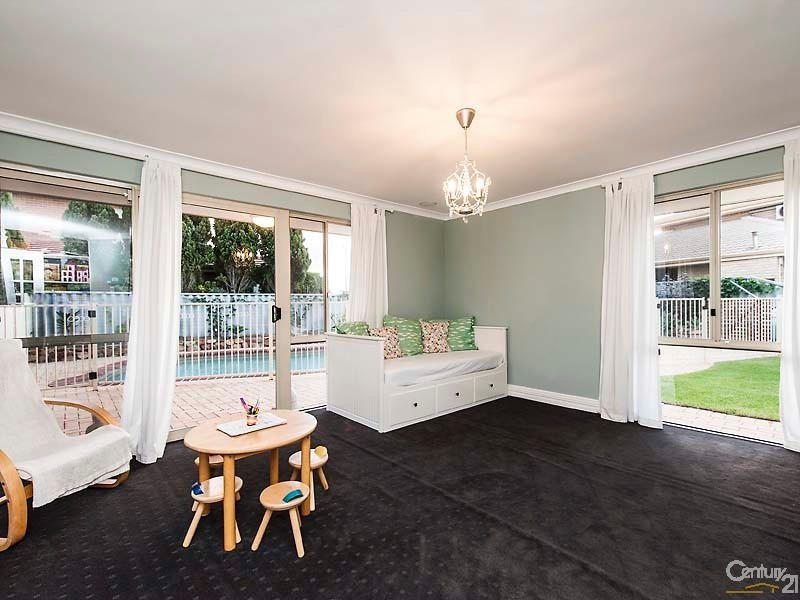 53 Naval Parade, Ocean Reef WA 6027