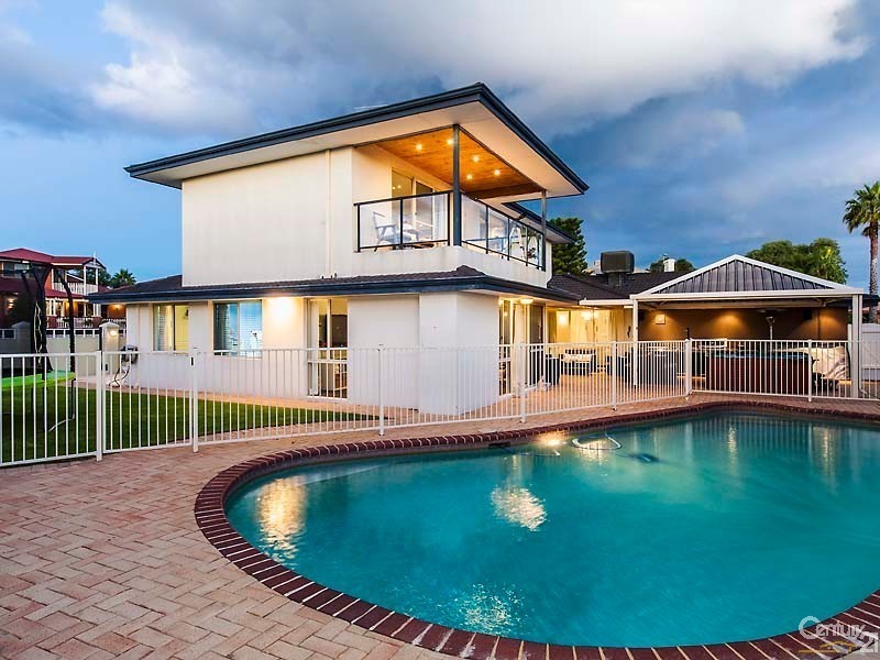53 Naval Parade, Ocean Reef WA 6027