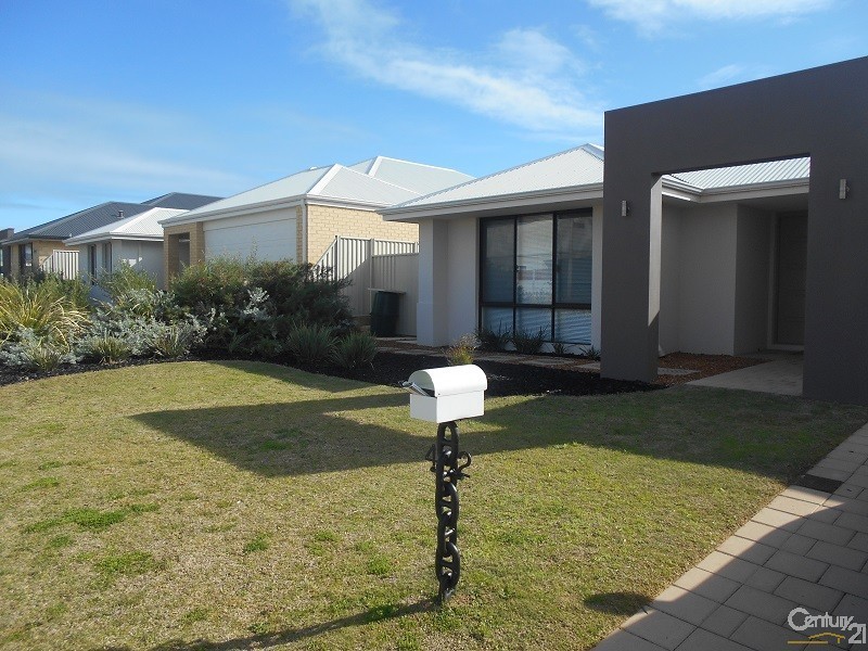 42 Shipmaster Ave, Alkimos WA 6038