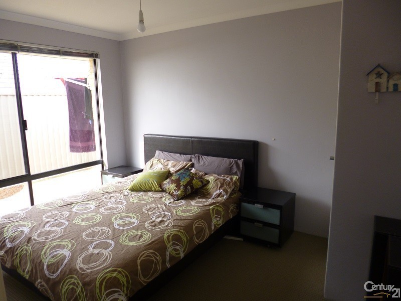 42 Shipmaster Ave, Alkimos WA 6038