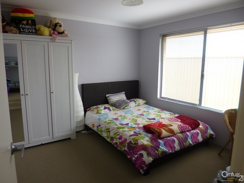 42 Shipmaster Ave, Alkimos WA 6038