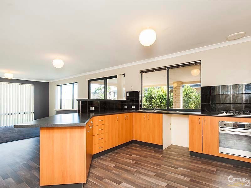 10 Fordwich Street, Butler WA 6036