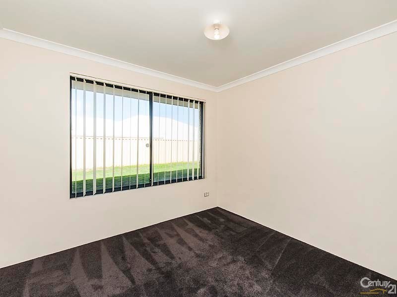 10 Fordwich Street, Butler WA 6036