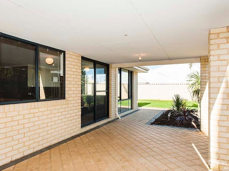 10 Fordwich Street, Butler WA 6036