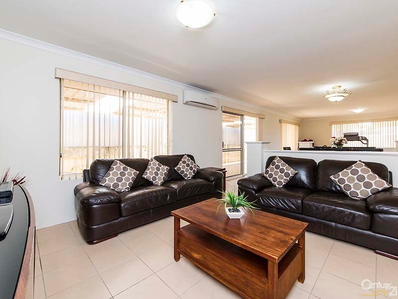 29 Bingarra Crescent, Tapping WA 6065