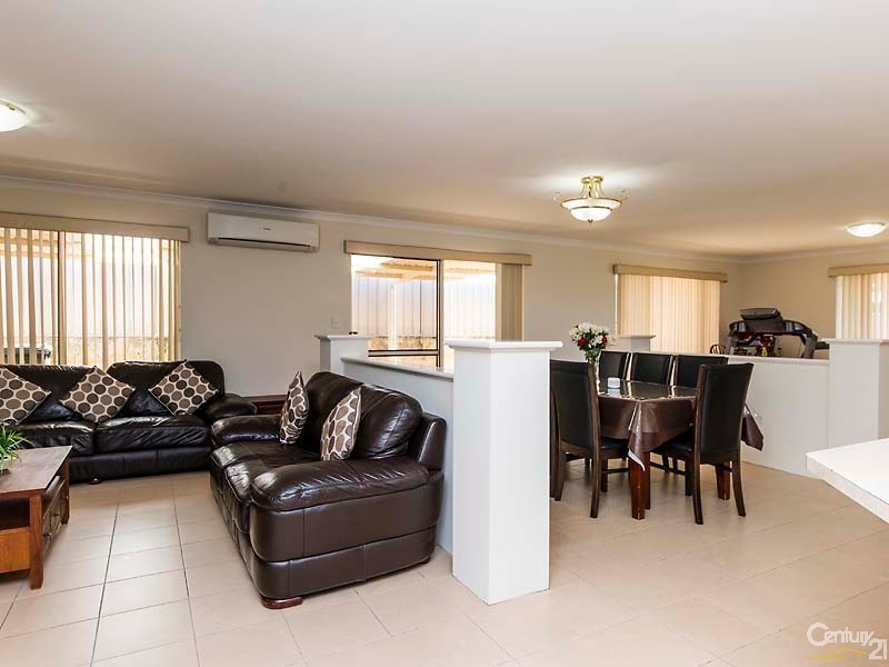 29 Bingarra Crescent, Tapping WA 6065