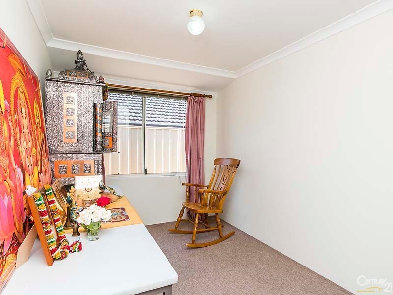 29 Bingarra Crescent, Tapping WA 6065