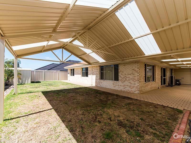 29 Bingarra Crescent, Tapping WA 6065