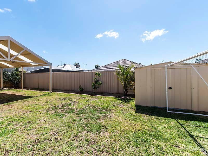 29 Bingarra Crescent, Tapping WA 6065