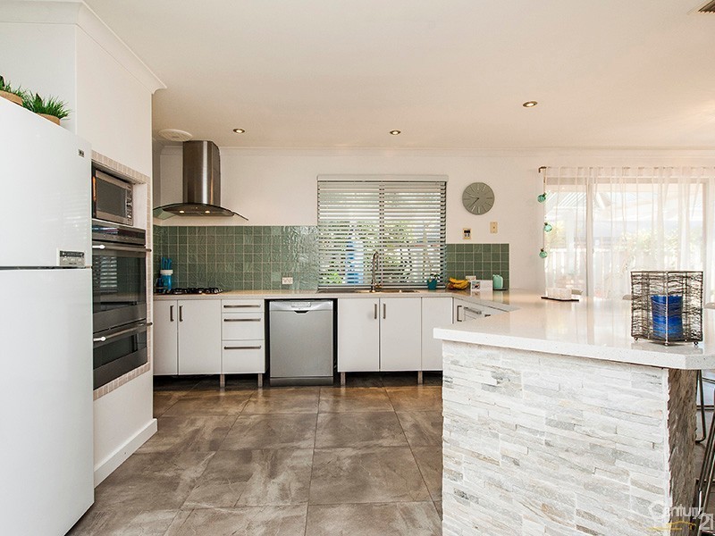 85 Bacchante Circle, Ocean Reef WA 6027