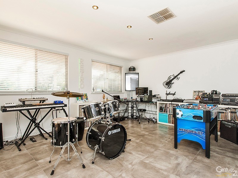 85 Bacchante Circle, Ocean Reef WA 6027