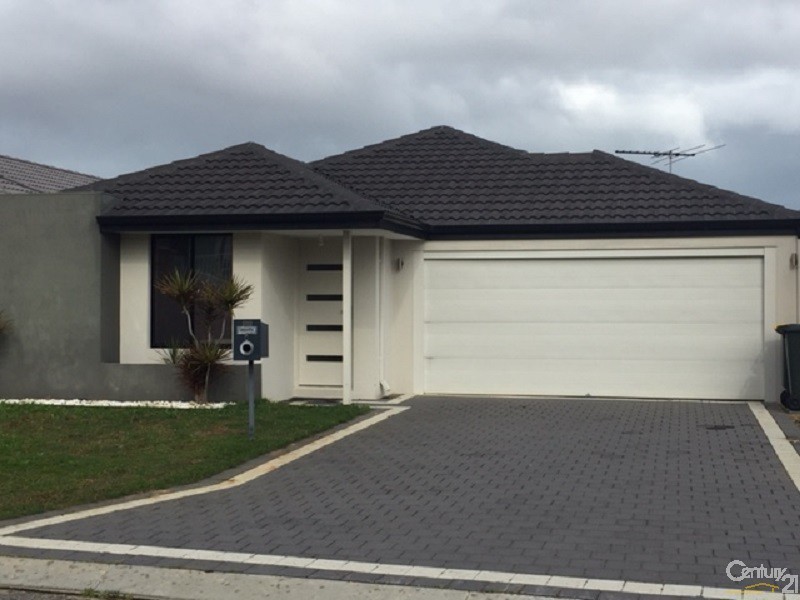 6 Astrolux Court, Banksia Grove WA 6031