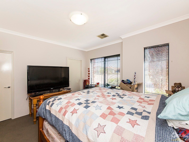 3 Ollave Circuit, Aveley WA 6069