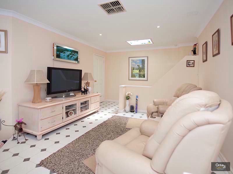 2 The Lakes, Connolly WA 6027