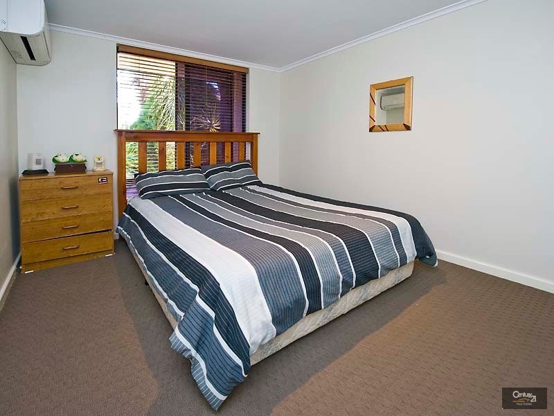 53 Chardonnay Drive, The Vines WA 6069