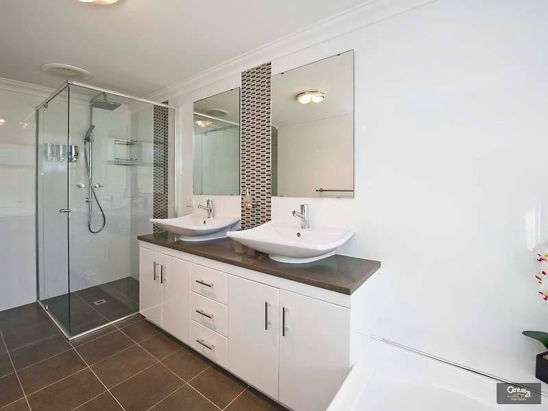 53 Chardonnay Drive, The Vines WA 6069