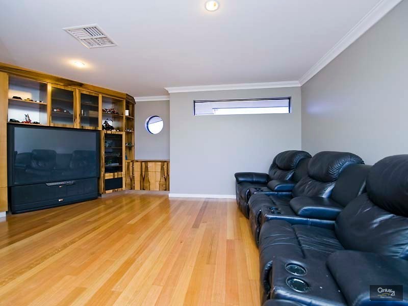 53 Chardonnay Drive, The Vines WA 6069