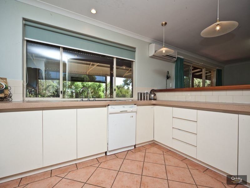 62 Crestview Drive, Lennard Brook WA 6503