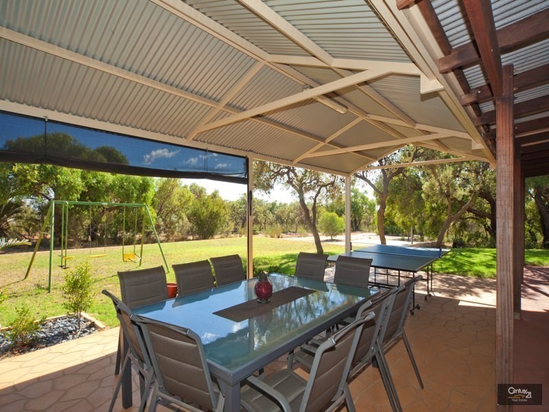 62 Crestview Drive, Lennard Brook WA 6503