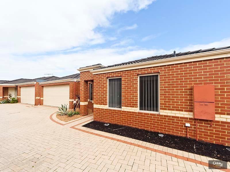 7/5 Yarra Court, Carramar WA 6031