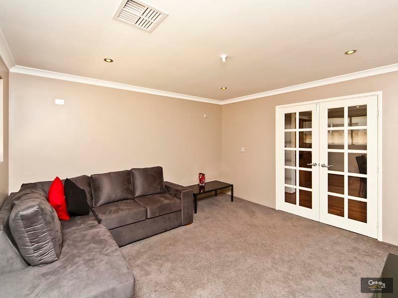 30 Longview Way, The Vines WA 6069