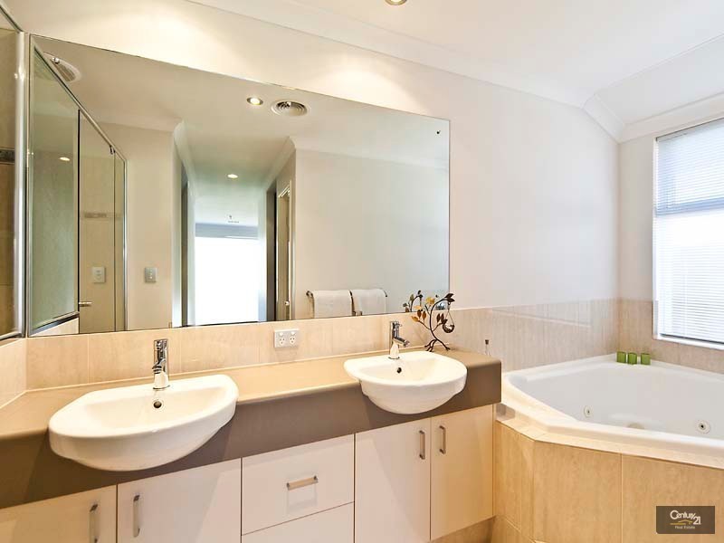 30 Longview Way, The Vines WA 6069