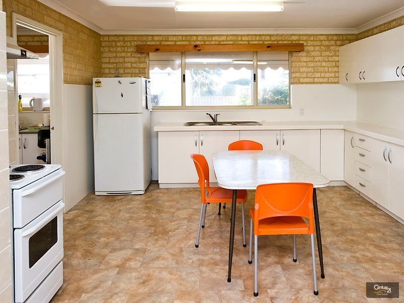 66 Whitfield Drive, Two Rocks WA 6037