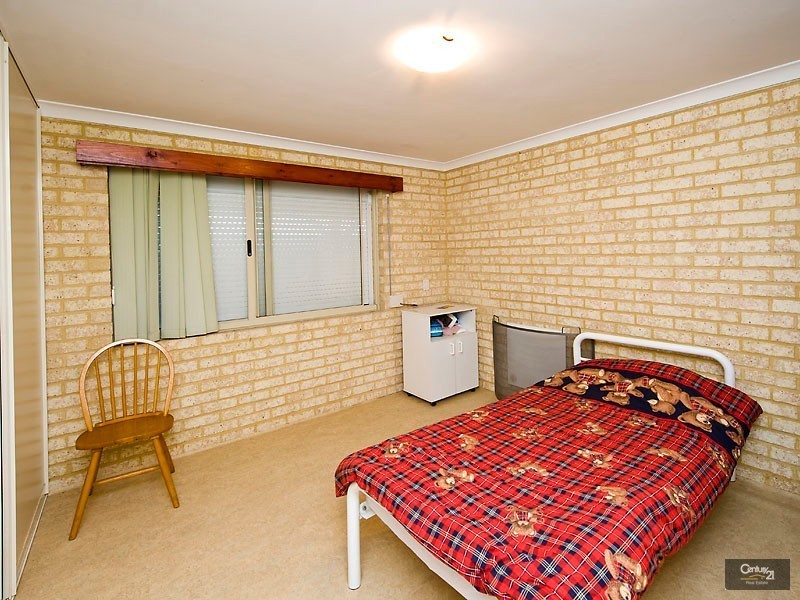 66 Whitfield Drive, Two Rocks WA 6037