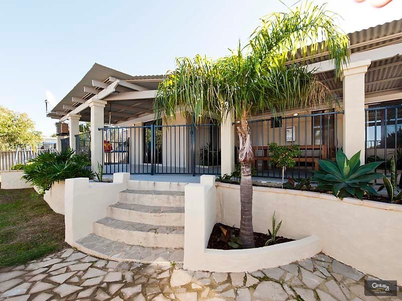 1 Theba Court, Heathridge WA 6027