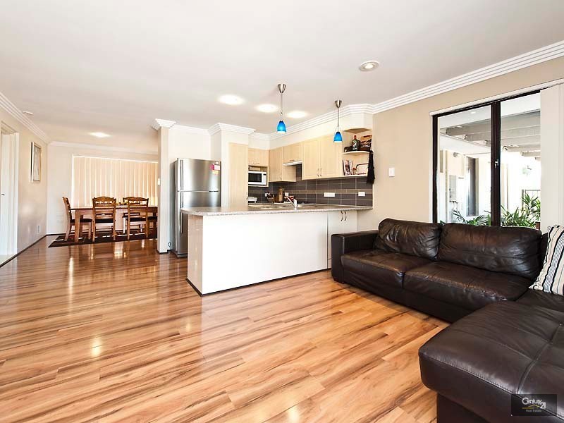 1 Theba Court, Heathridge WA 6027